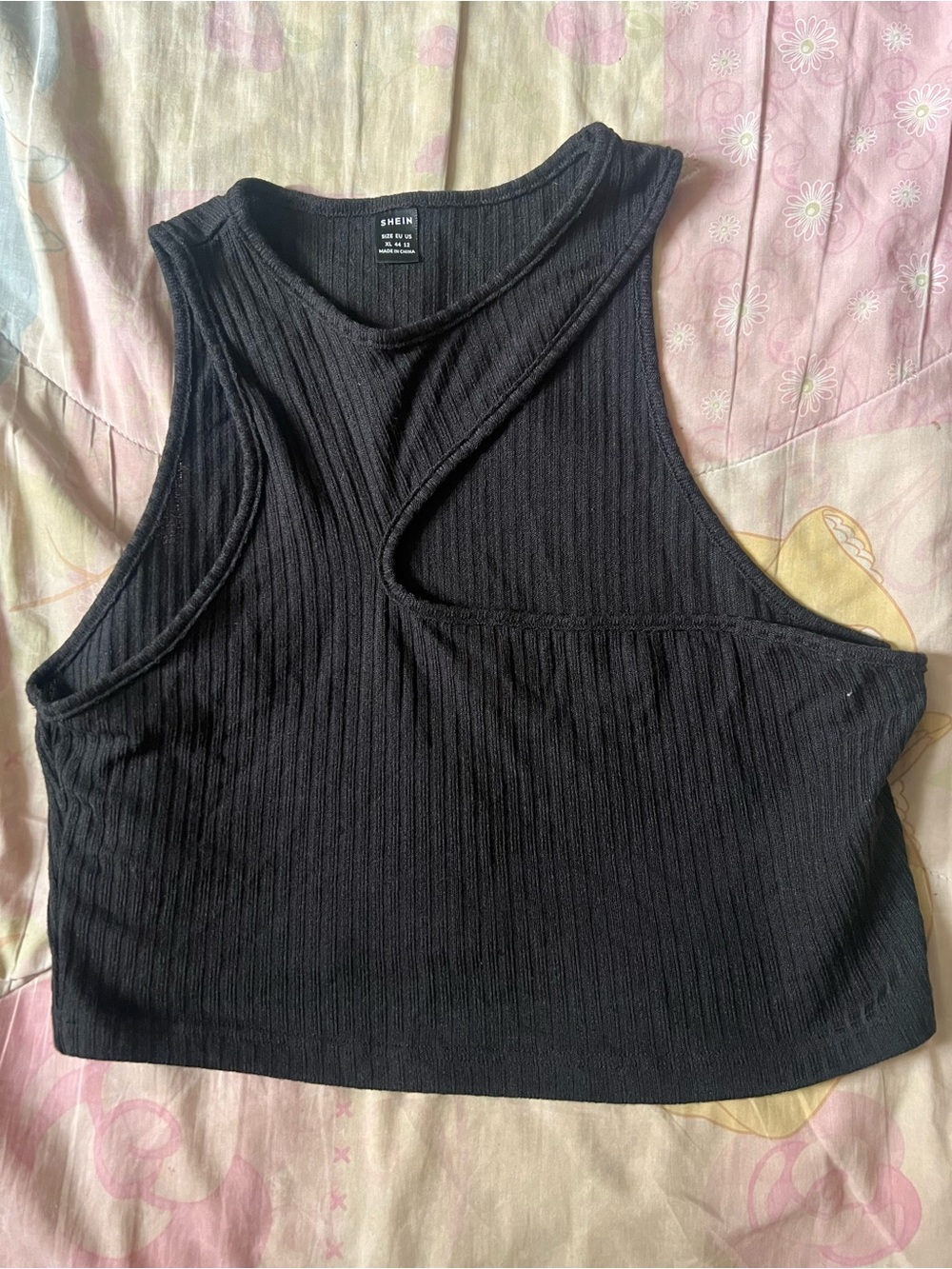 SHEIN Black Ribbed Asymmetric Cutout Crop Tank